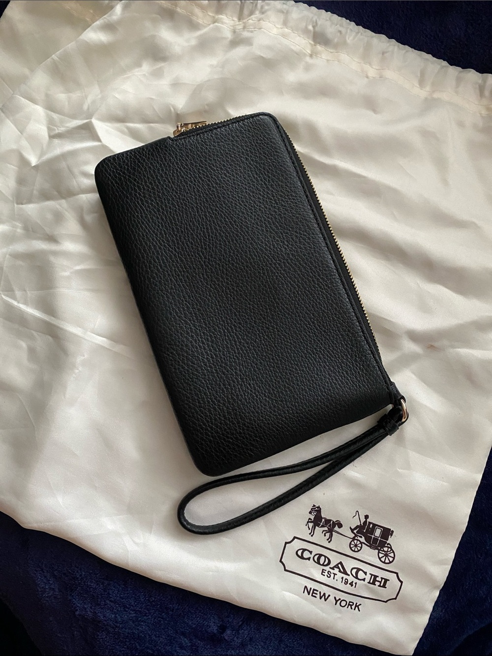 Coach Black Pebbled Leather Double Zipper Wristlet with Gold Hardware - Picture 3 of 6